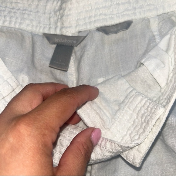 Liz Claiborne White Bermuda Shorts Lightweight Knee-Length - Picture 3 of 4